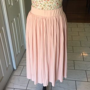 Torrid Pink Pleated Skirt sz 1X